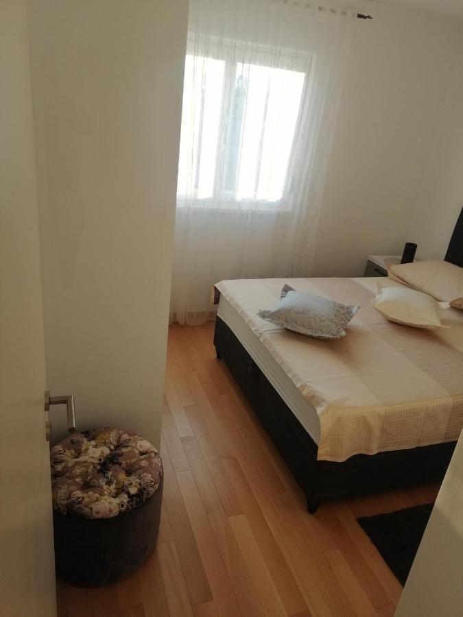 Luxury Apartment Queen Солин Екстер'єр фото