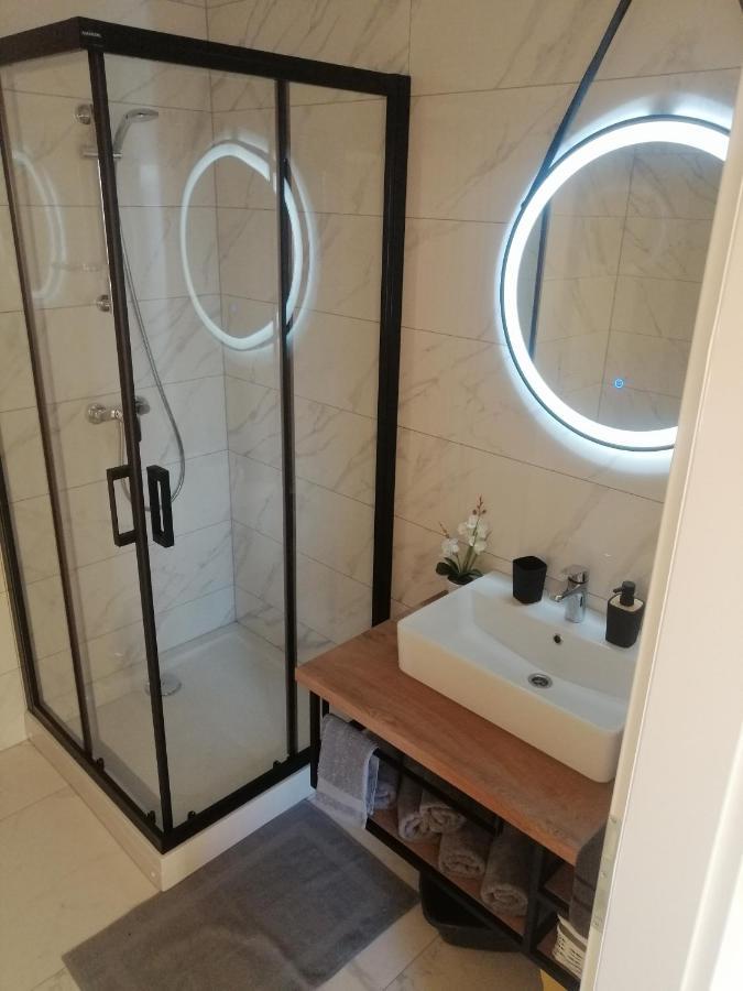 Luxury Apartment Queen Солин Екстер'єр фото